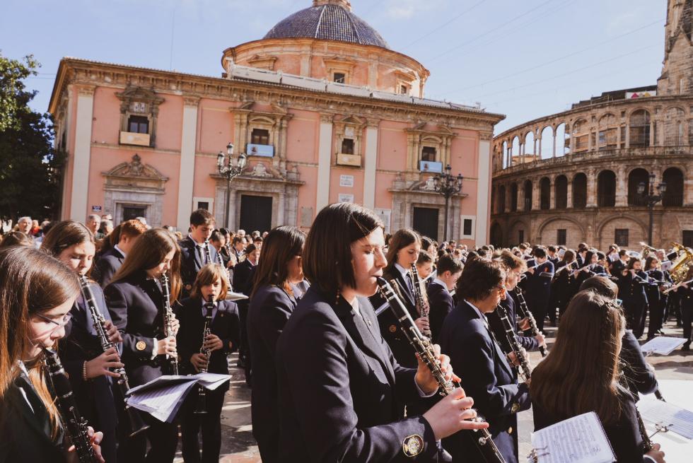 Diez bandas juveniles llenarán la Plaça de Baix en un concierto simultáneo con 1.600 músicos en toda la Comunitat