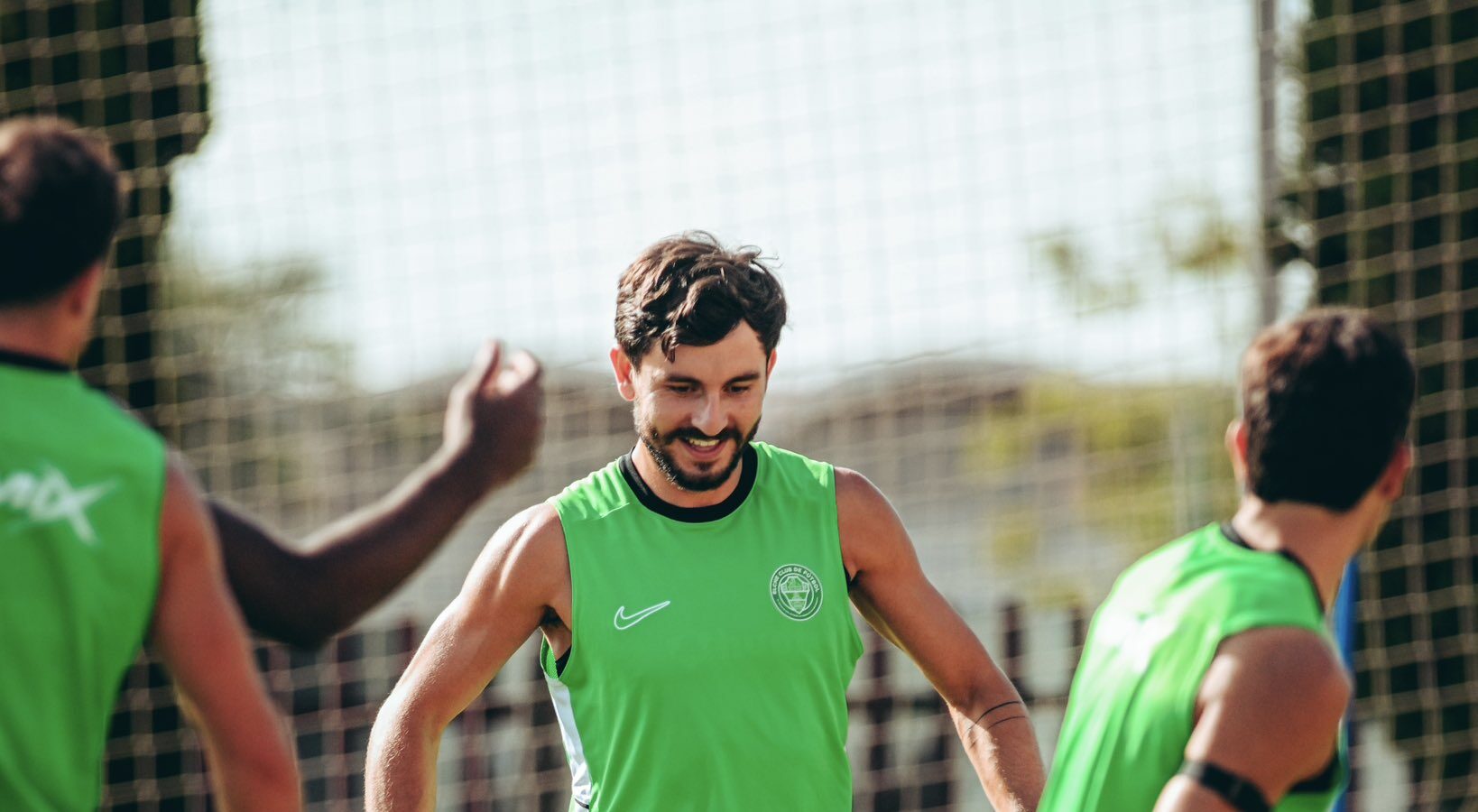 El Elche aprovecha el parón con un 3-0 ante el Cartagena y los primeros minutos de Lomónaco