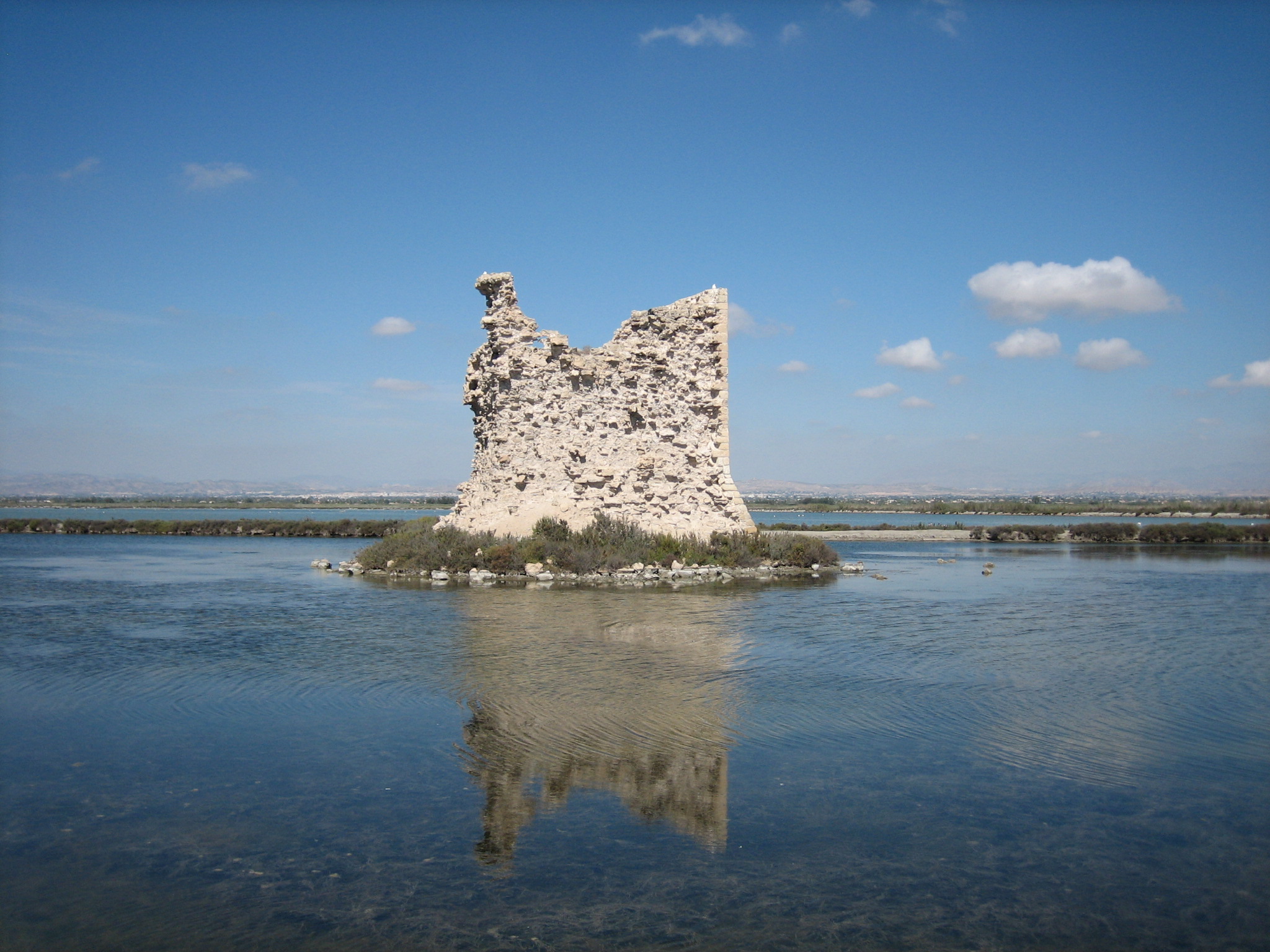 Las Salinas de Santa Pola, entre los tres parques naturales más visitados de la Comunitat este verano