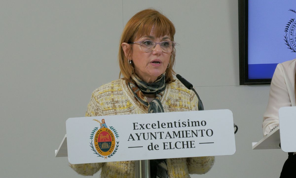 El pleno elimina «fascista» del acta tras las palabras del PSOE mientras no corrige a Rodil por afirmar que «un ateo no puede opinar» sobre el Misteri