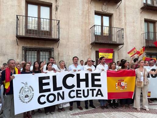 El Ayuntamiento no aclara si Pablo Ruz acudirá a la concentración de la PAH por Mari Carmen