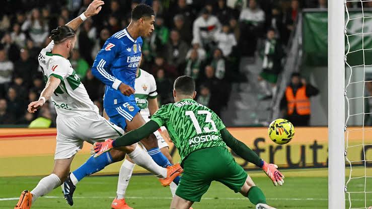 El Elche activa la venta de entradas para recibir al Real Madrid: prioridad desde hoy para el Carnet Franjiverde