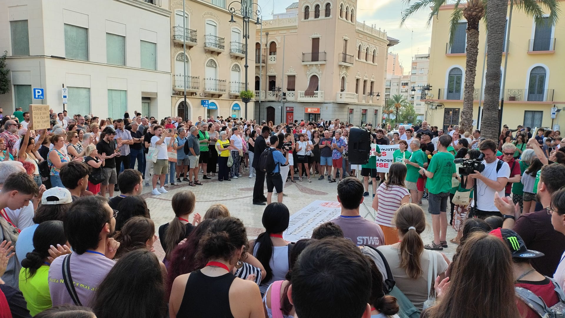 La PAH concreta cinco desahucios con menores en Elche durante octubre y siete procedimientos próximos