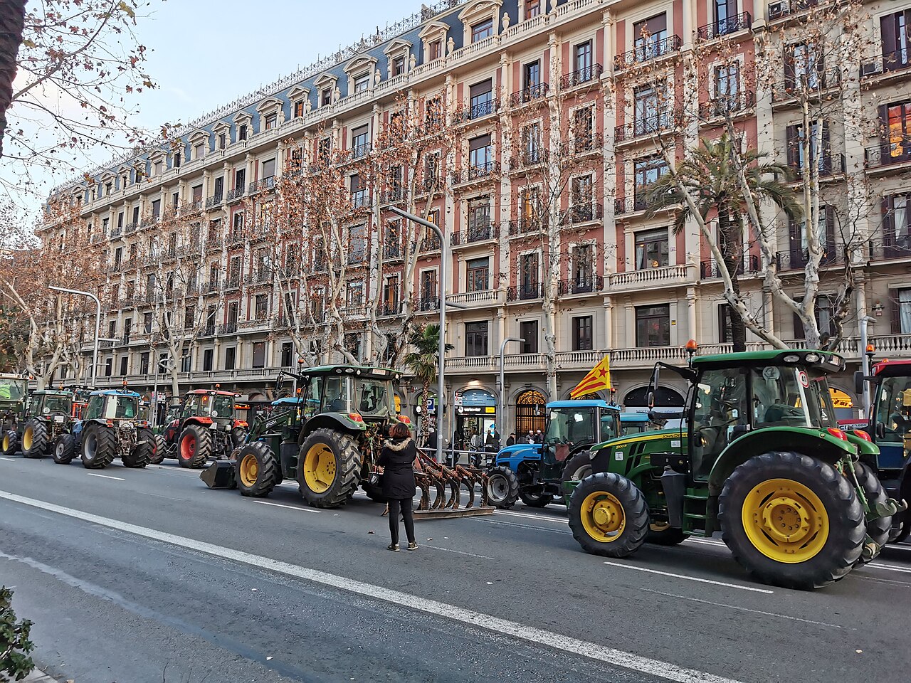 ASAJA organiza autobuses gratuitos desde Elche para la tractorada del 28 de octubre en Madrid