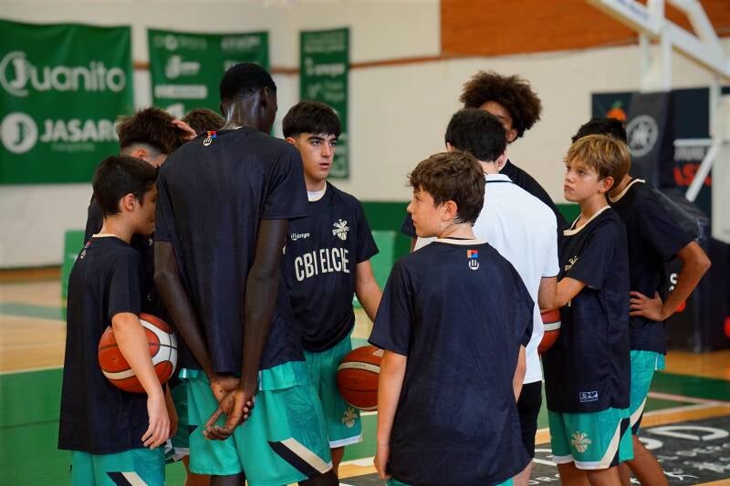 Elx Basket Academy se mete en semifinales de La Orotava pese a caer 97-96 ante Orange1
