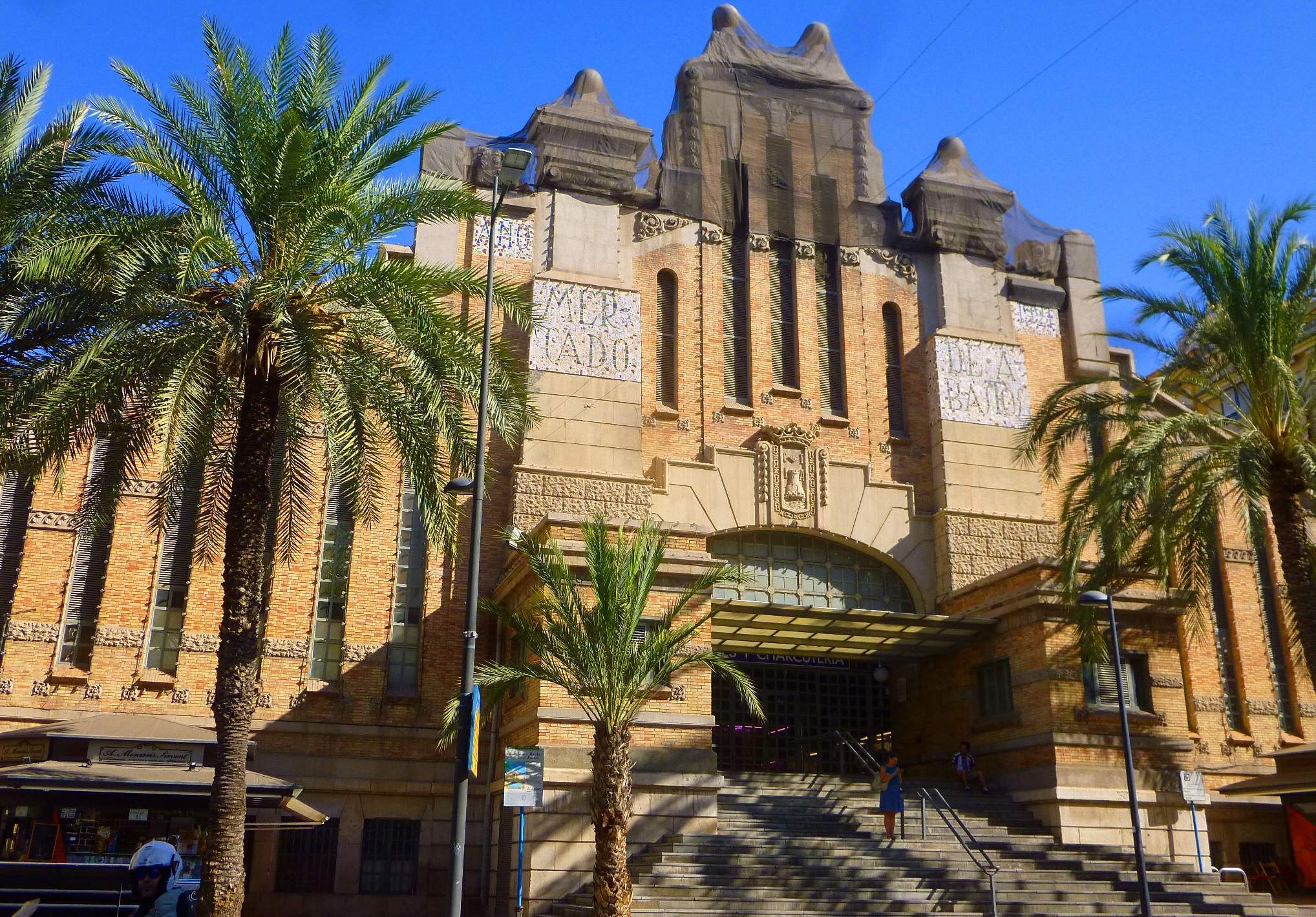 Alicante aplaza el Bono Comercio por una alerta de ciberseguridad y suspende la venta del Bono Sénior del lunes