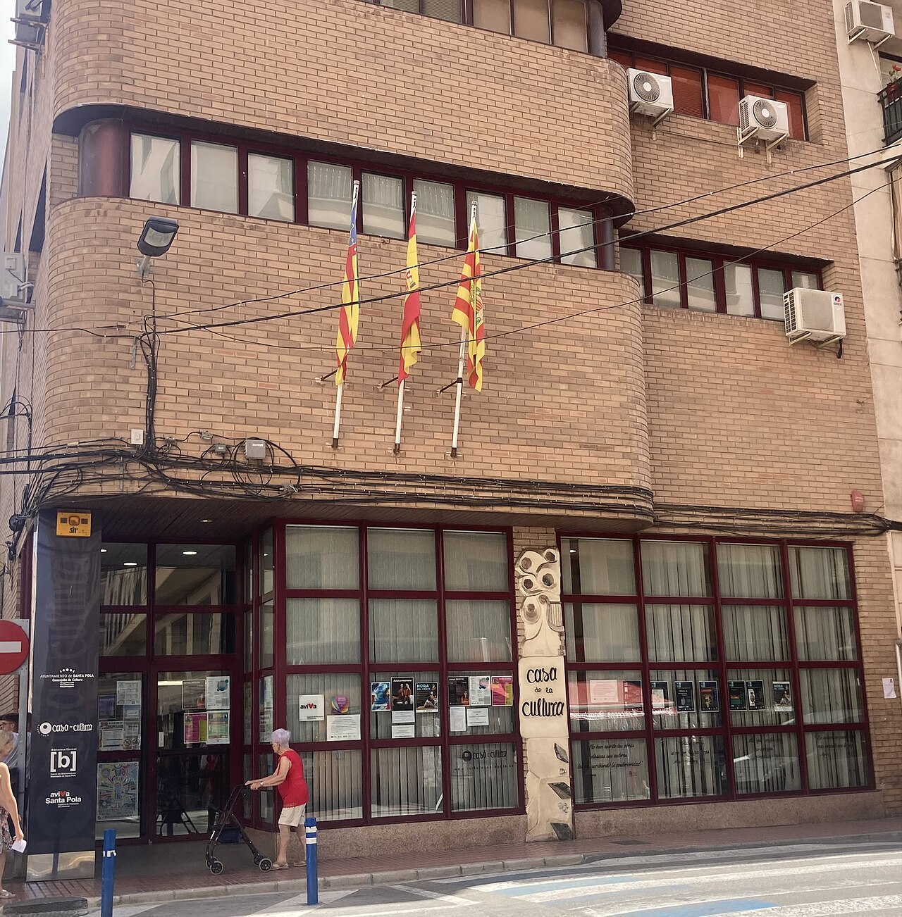 Santa Pola aplaza Halloween y cancela la gala del Festival de Cine por el luto, pero mantiene las proyecciones