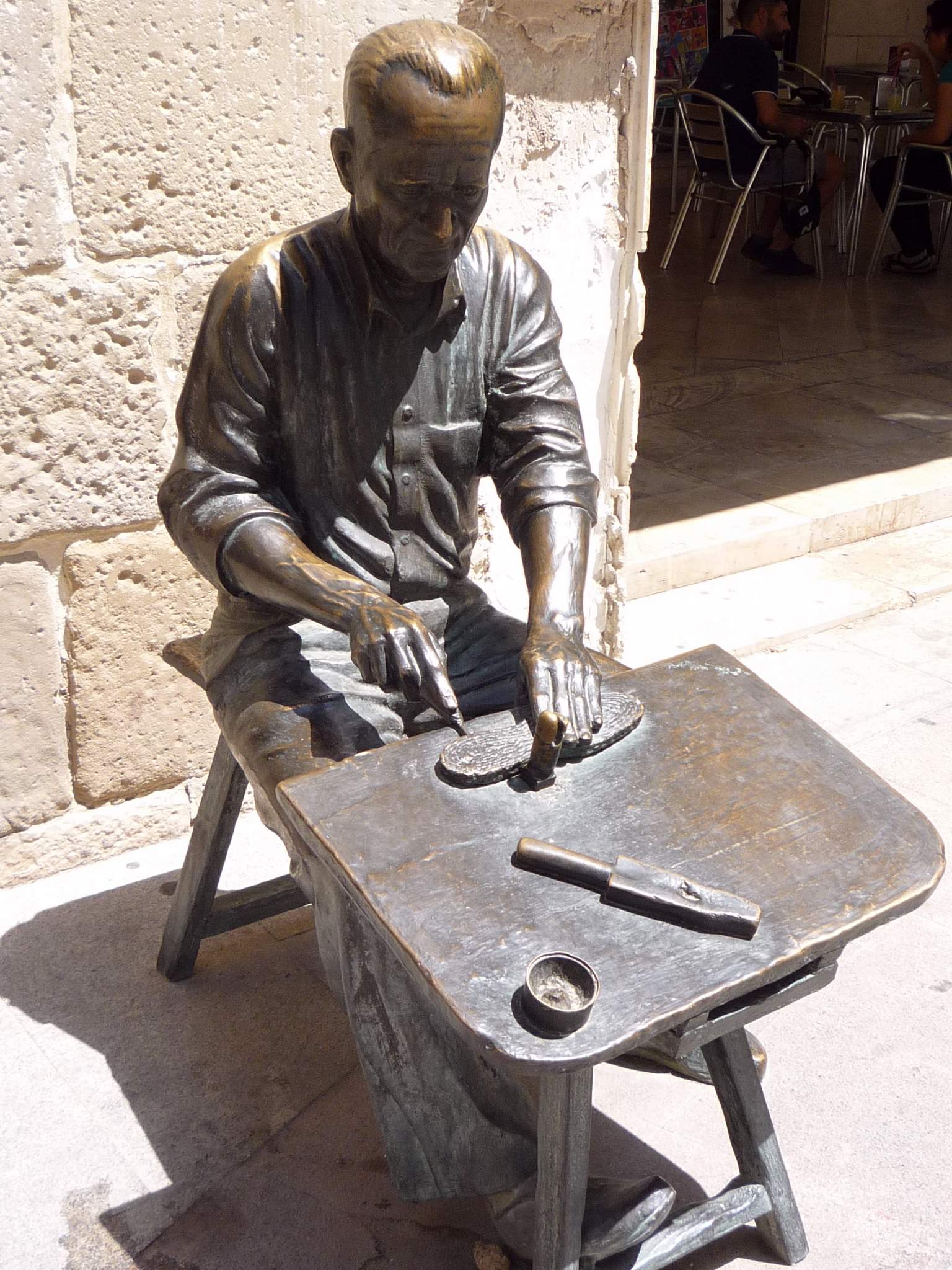 Elche anuncia cortes de tráfico del 30 de octubre al 5 de noviembre por el Misteri, la procesión y varias actividades