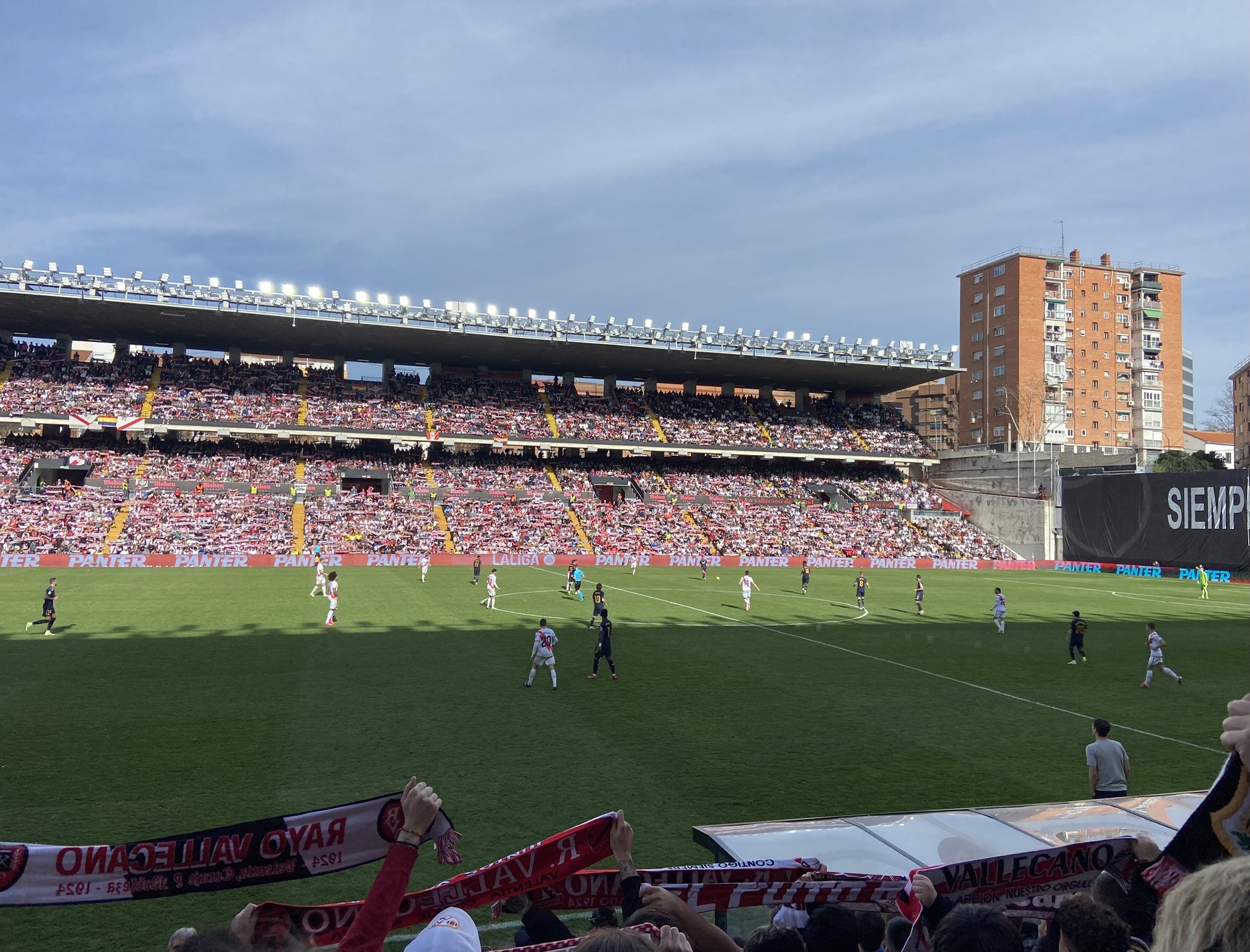 El Rayo–Athletic se reanudará a puerta cerrada, una medida distinta del cierre parcial ante el Elche