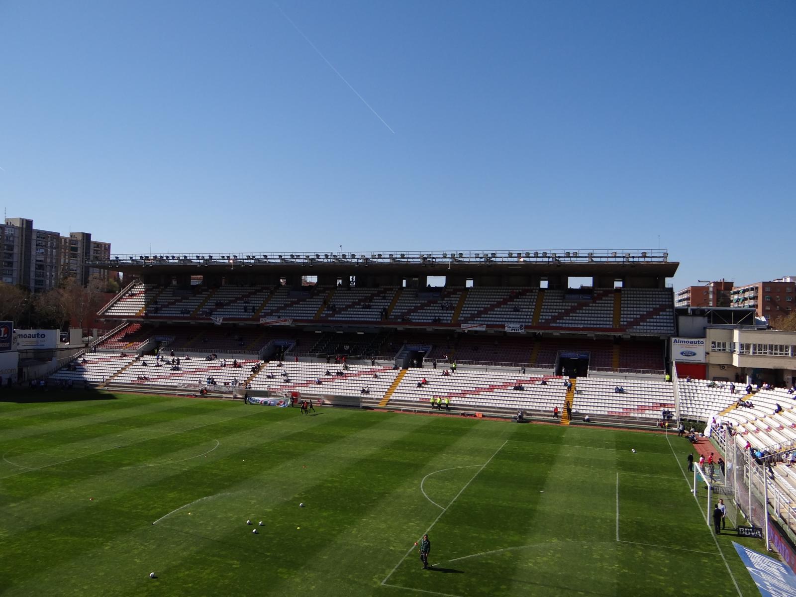 Anselmi aparca la tensión de Vallecas y prevé que Aguado siga de baja hasta después del parón