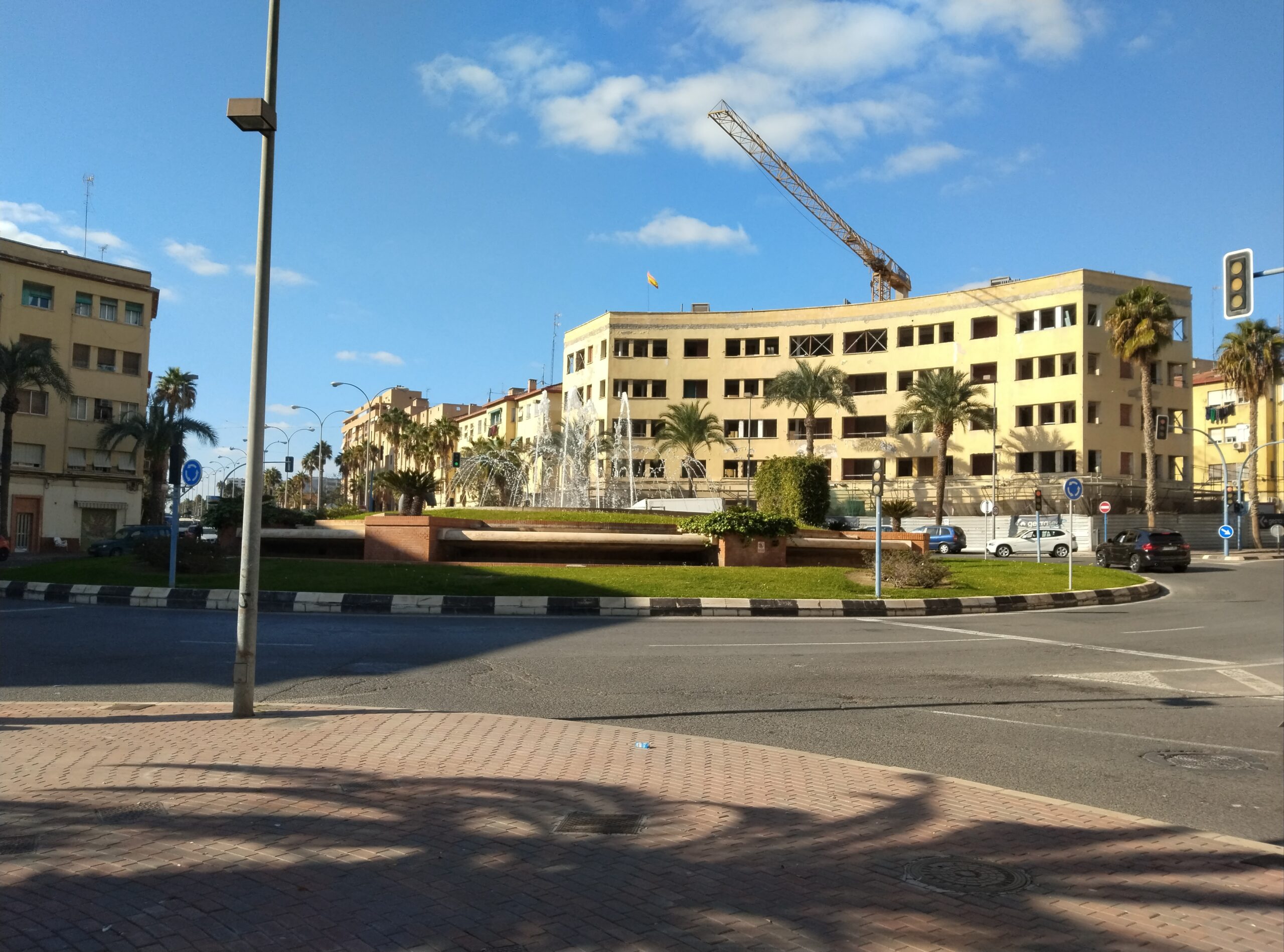 La Generalitat licita 708.000 euros para reparaciones urgentes en el barrio Miguel Hernández de Alicante