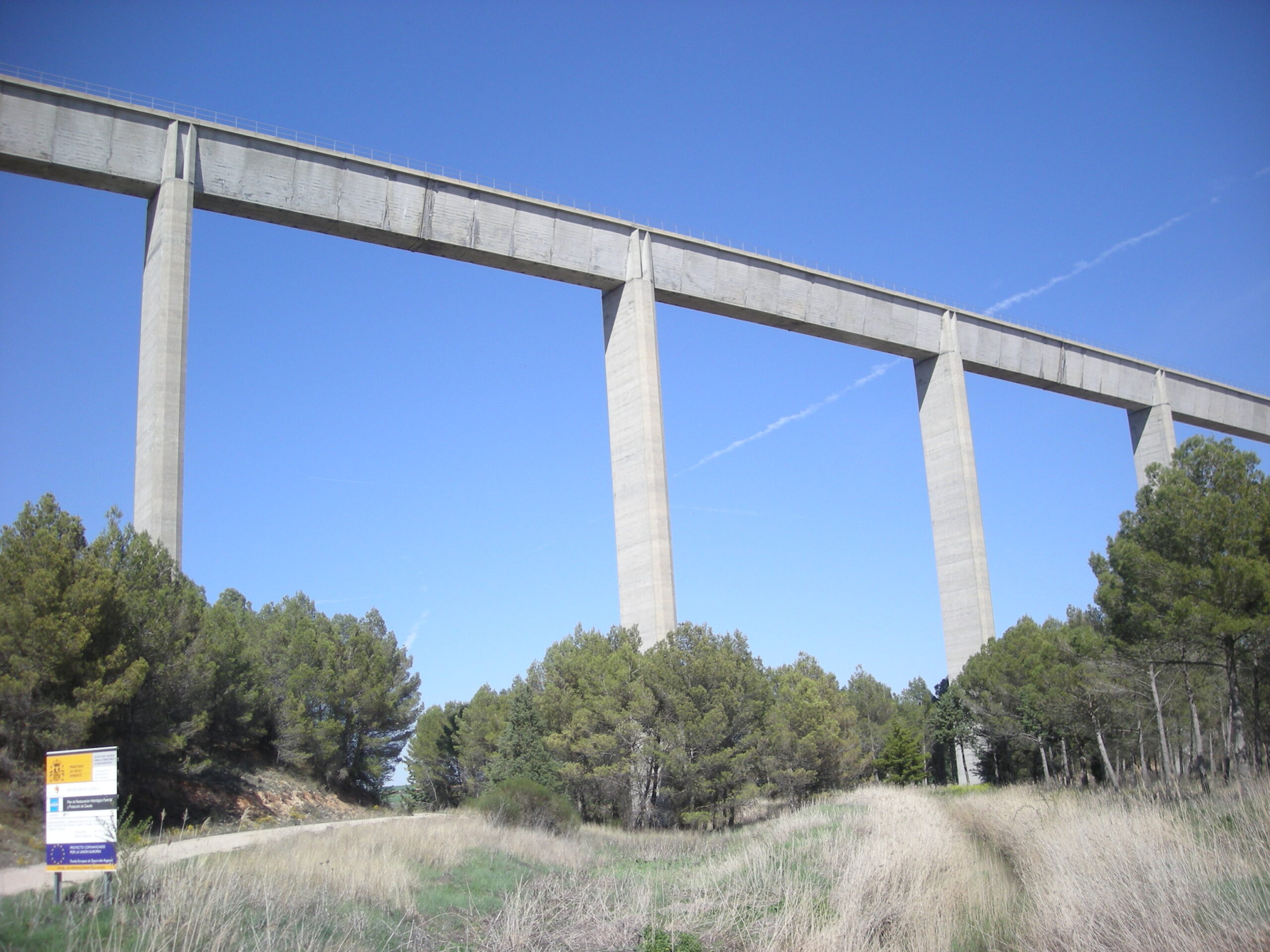 El Tajo-Segura autoriza 54 hectómetros cúbicos, pero las roturas retrasan la llegada del agua a los regadíos