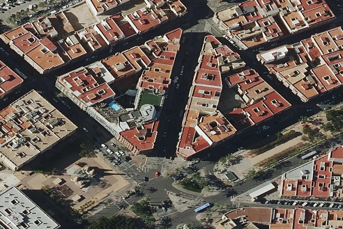 El PSOE vuelve a reclamar medidas de seguridad vial en el cruce de Novelda con la Libertad